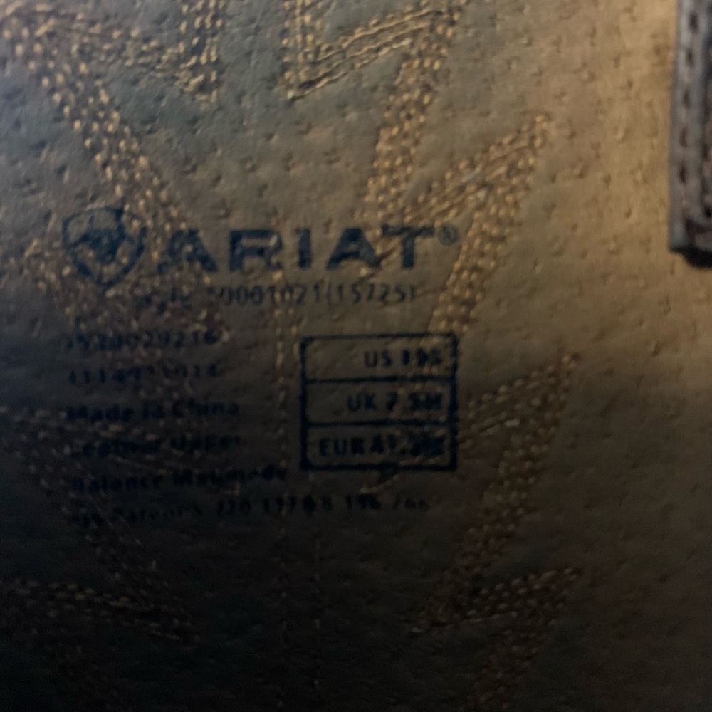 Heritage R Toe Western Boot - Picture 6 of 6